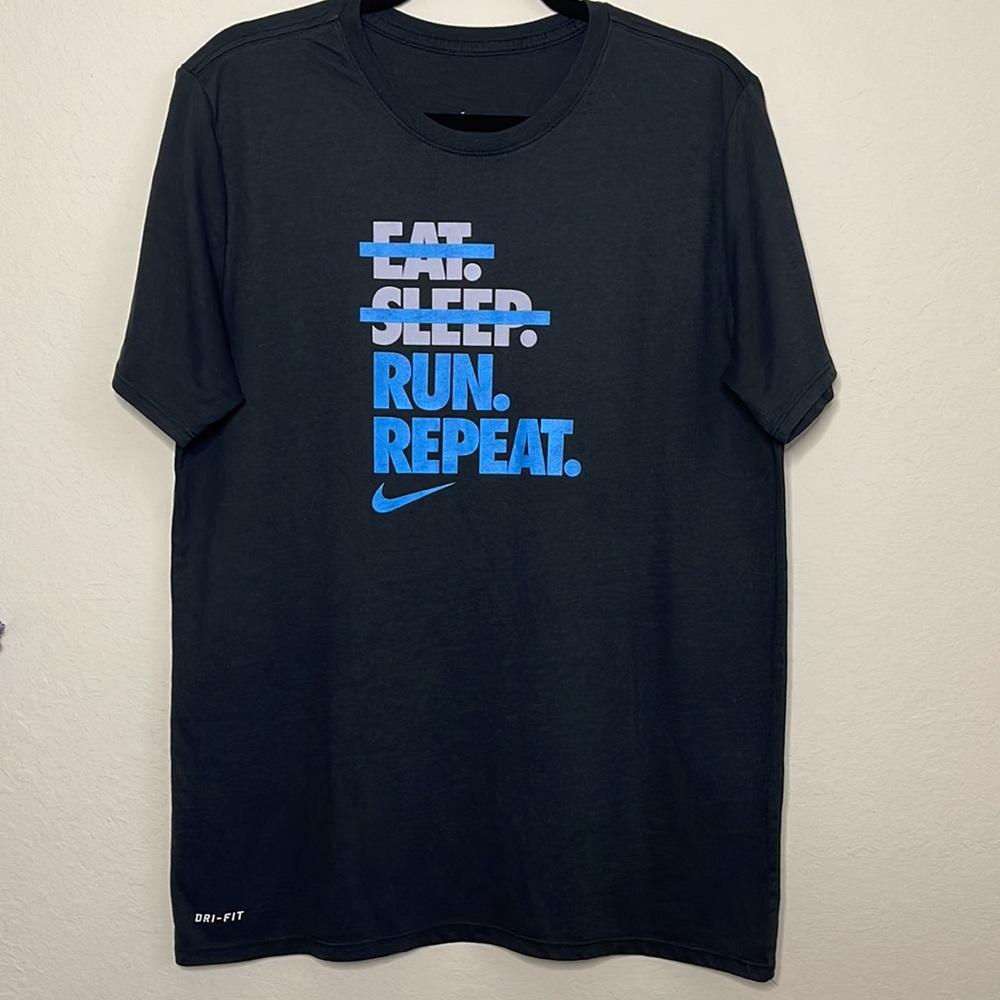 Nike Graphic TeeShirt. Size: Large.